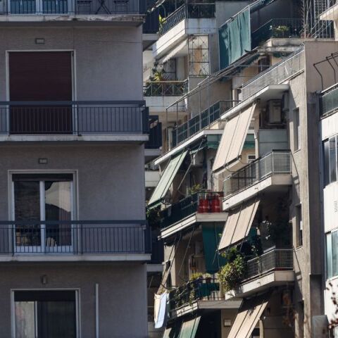 Νέα αύξηση 5,5% κατέγραψαν οι τιμές στα διαμερίσματα το β' τρίμηνο του 2026, σύμφωνα με τα προσωρινά στοιχεία που δημοσίευσε η Τράπεζα της Ελλάδος