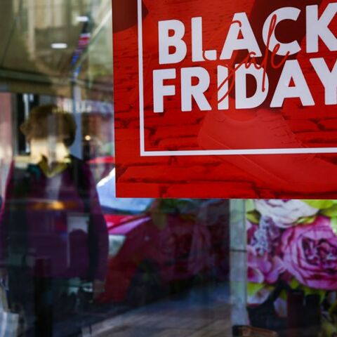 Black Friday 2026: Πότε πέφτει η μεγάλη ημέρα των εκπτώσεων