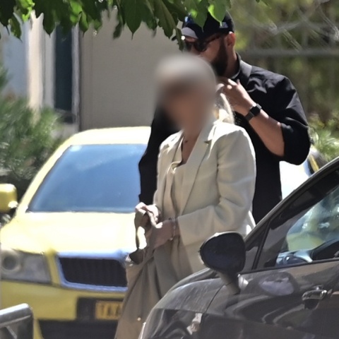 Η 56χρονη γιατρός που προφυλακίστηκε για την υπόθεση θανάτου του Γιώργου Μαζωνάκη