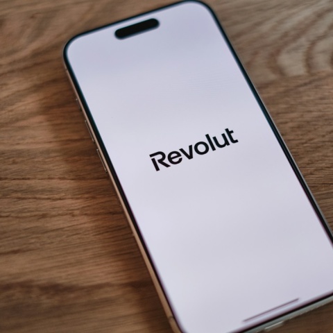 Revolut σε κινητό