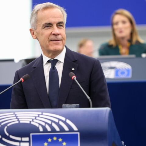 Explainer: Ο Καναδάς εξετάζει μια νέα σχέση με την ΕΕ, χωρίς πλήρη ένταξη - Τι θα μπορούσε να περιλαμβάνει και ποια εμπόδια παραμένουν;