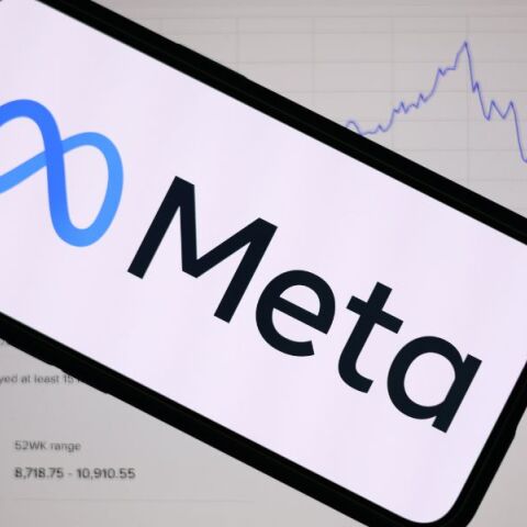 Η Meta απέκλεισε διαφήμιση θεατρικής διασκευής της Βιρτζίνια Γουλφ στη Βαρκελώνη, χαρακτηρίζοντας τη φεμινιστική θεματολογία «κοινωνικό θέμα».