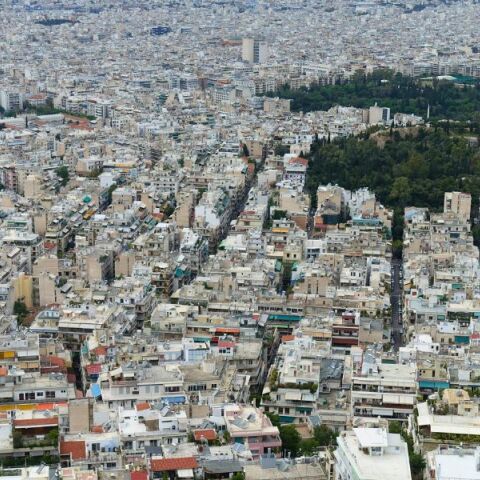 Όμηροι της πολεοδομικής αβεβαιότητας