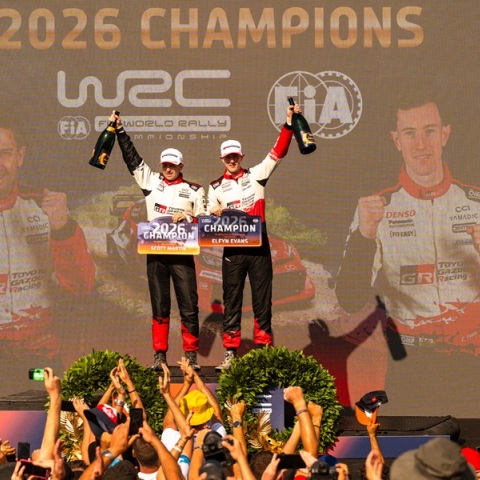 WRC: Ο Έλφιν Έβανς κερδίζει για πρώτη φορά το πρωτάθλημα οδηγών