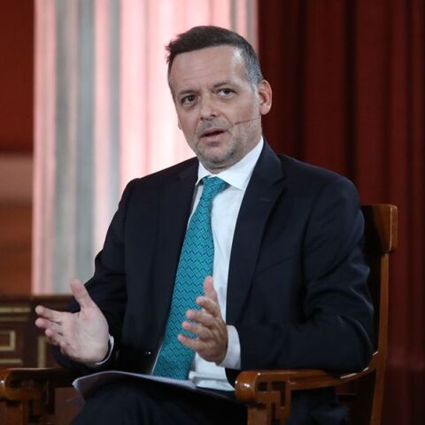 Xάρης Δούκας: «Να μη γίνει η Αθήνα Βαρκελώνη» - Πρόβλημα ο υπερτουρισμός και το στεγαστικό
