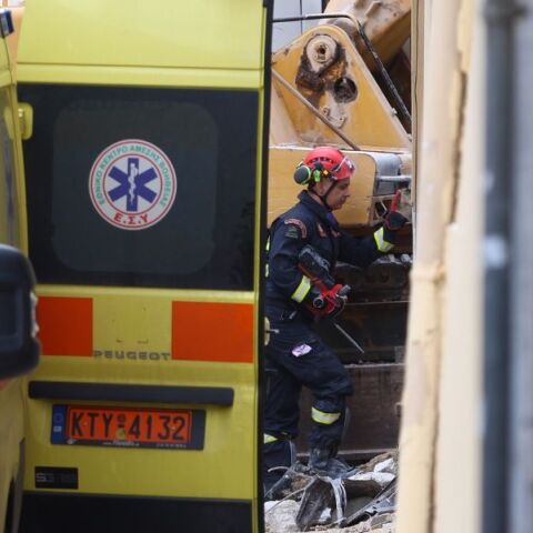 Θεσσαλονίκη: Διασωληνωμένη με εκτεταμένα εγκαύματα νοσηλεύεται ηλικιωμένη γυναίκα που εντοπίστηκε από την Πυροσβεστική σε φωτιά στο Πανόραμα.
