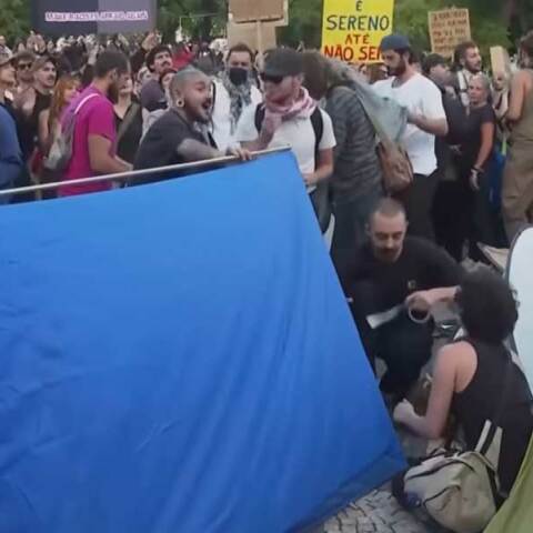 Πορτογαλία: Στήνουν σκηνές σε Λισαβόνα και Πόρτο κατά της στεγαστικής κρίσης - Στο στόχαστρο τα ακριβά ενοίκια