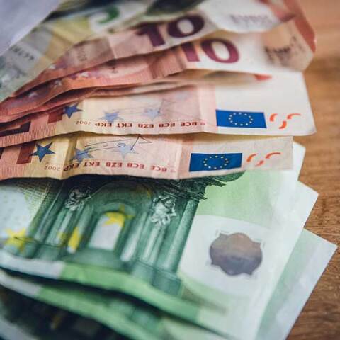 Επίδομα 400 ευρώ