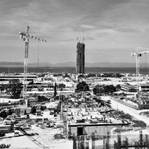 Business Backstage: Η διαδοχή στη Lamda, οι συμφωνίες εκατομμυρίων και η ανησυχία του Μυτιληναίου