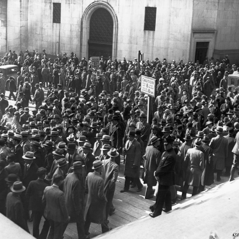 Διαδηλώσεις έξω από τη Γουόλ Στριτ μετά το κραχ