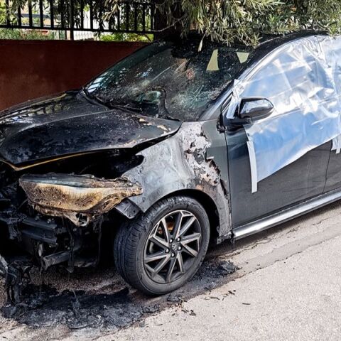 Στη Λευκάδα συνελήφθη ο 46χρονος υπαξιωματικός του Πολεμικού Ναυτικού για τρεις εμπρηστικές επιθέσεις