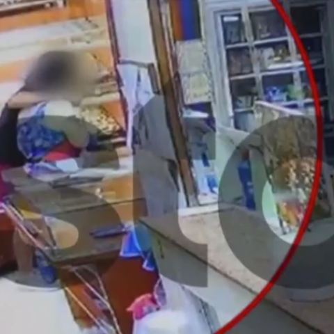 Κηφισιά: Ανήλικος ληστής έκανε κεφαλοκλείδωμα σε γυναίκα υπάλληλο φούρνου