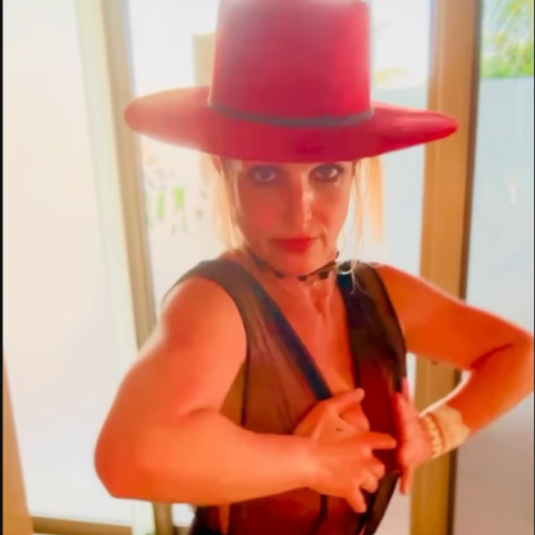 Μπρίτνεϊ Σπίαρς : Το διάφανο κορμάκι την... πρόδωσε ενώ έκανε twerking σε βίντεο στο Instagram