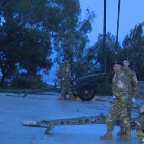 25η Μαρτίου: Οι 21 κανονιοβολισμοί στο Λυκαβηττό για τον εορτασμό της Εθνικής Επετείου