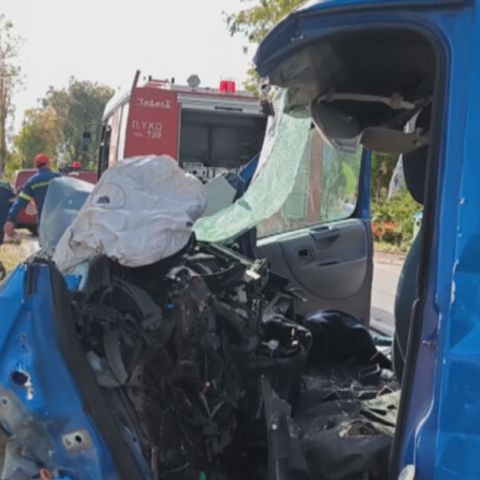 Το όχημα μετά το τροχαίο δυστύχημα που καταγράφηκε στην Κω