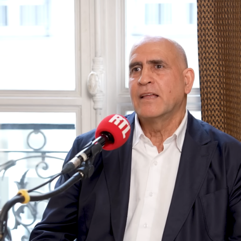 Ο «Γάλλος Έπσταϊν, Ντανιέλ Σιάντ