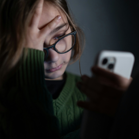 Στη Βουλή σήμερα ο «κόφτης» στα social media για παιδιά κάτω των 15 ετών - Πώς θα λειτουργεί και ποιες πλατφόρμες αφορά