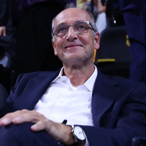 Καταιγιστικές εξελίξεις στο ελληνικό μπάσκετ: Ένταλμα σύλληψης για τον πρόεδρο της ΕΟΚ, Βαγγέλη Λιόλιο