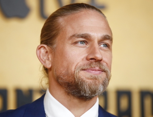 Τσάρλι Χάναμ: Γουστάρω να 'ναι αλήτης κι εγώ να 'μαι μαντάμ