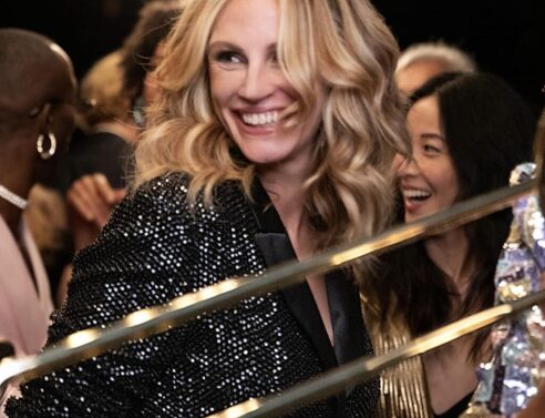 nikhtes_prix_de_beaute_2022_gynaikeio_arwma_beautemag_12_22_qui_la_vie_est_belle_lancome_julia_roberts1-e1672141091496-1024x1015