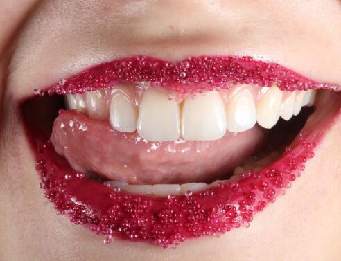 Οι ιδανικές αναλογίες για ένα ελκυστικό στόμα: Σε ποια συμπεράσματα κατέληξαν οι πλαστικοί χειρουργοί;