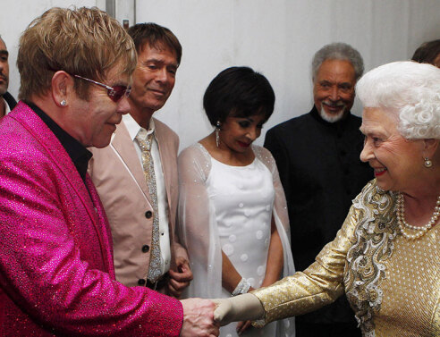 Έλτον Τζον και βασίλισσα Ελισάβετ