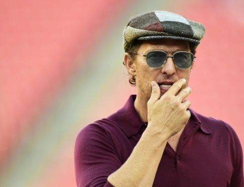 Μάθιου ΜακΚόναχι για την κακοποίηση που υπέστη από έναν άντρα