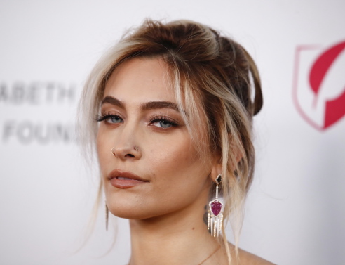 Πάρις Τζάκσον: Η κόρη του Μάικλ Τζάκσον είναι μοντέλο και μουσικός