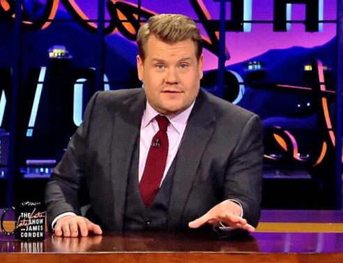 Το Balthazar χλευάζει τον αγενή Τζέιμς Κόρντεν