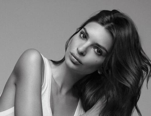 Εμιλι Ρατακόφσκι