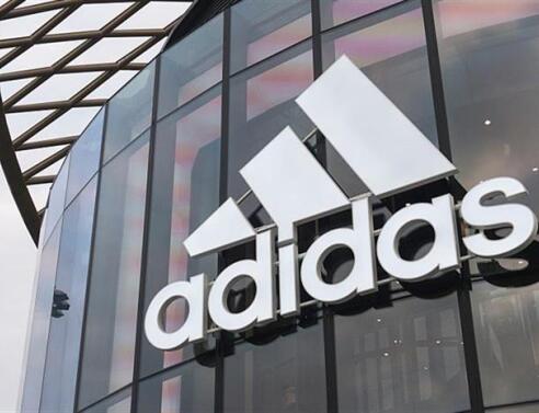 Adidas vs Puma: Μια διαμάχη δεκαετιών 