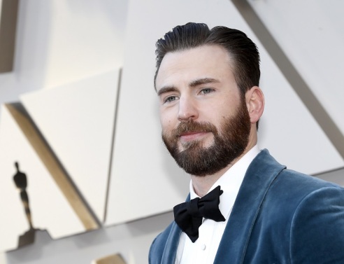 Κρις Έβανς: Μετά τον «πιο σέξι άνδρα στον κόσμο» το People αποκάλυψε και τη σύντροφό του