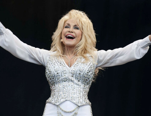 Η Ντόλι Πάρτον επί σκηνής