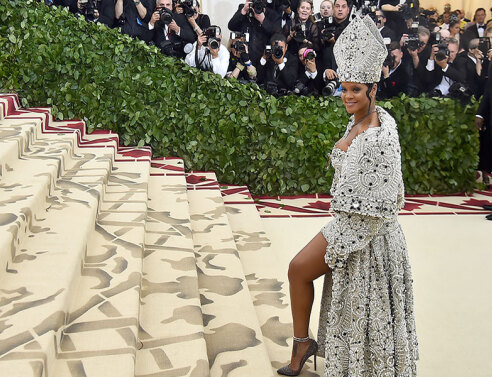 H Rihanna στο Met Gala 2018