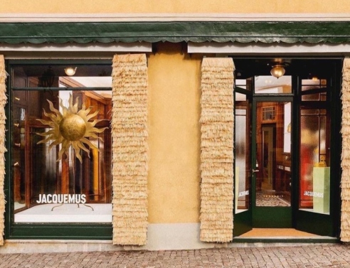 Jacquemus: Το νέο Pop-Up store του σχεδιαστή στη λίμνη Κόμο της Ιταλίας  