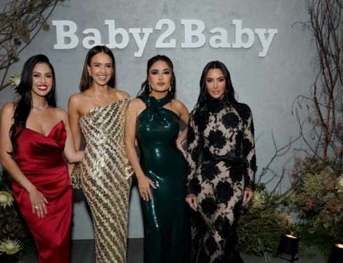 Baby2Baby Gala: Αστέρες του Χόλυγουντ συγκέντρωσαν 12 εκατ. δολάρια για παιδιά που ζουν υπό συνθήκες φτώχειας	