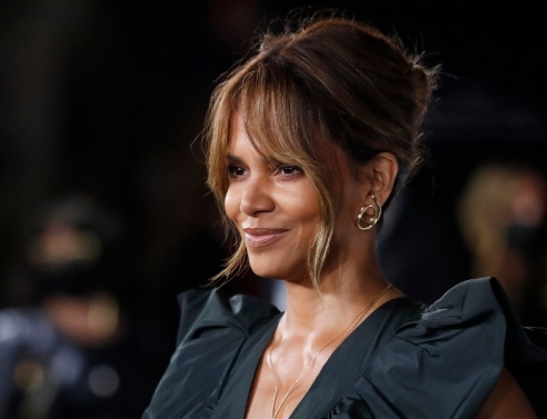 Η Χάλι Μπέρι