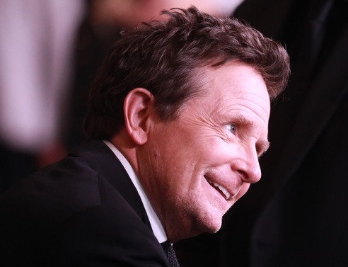 Μάικλ Τζ. Φοξ: Έπαιξε κιθάρα πάνω σε αναπηρικό αμαξίδιο με τους Coldplay