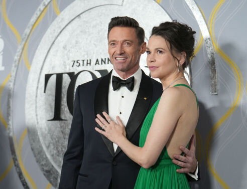 Χιου Τζάκμαν: Η Σάτον Φόστερ φέρεται να ήταν το τρίτο πρόσωπο στον γάμο του