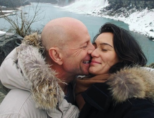 Ο Μπρους Γουίλις με τη σύζυγό του, Έμα Χέμινγκ