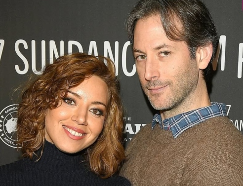 Η Όμπρεϊ Πλάζα με τον σύζυγό της, Τζεφ Μπαένα