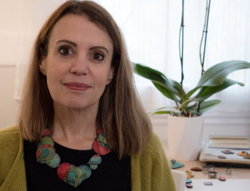 Anarina Anar: Τα εντυπωσιακά χειροποίητα κοσμήματα της Αγγελικής Καραμανλάκη