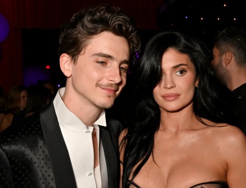 Όσκαρ 2025: Το φιλί της παρηγοριάς Σαλαμέ-Κάιλι Τζένερ μετά το βραβείο Α' Ανδρικού Ρόλου 