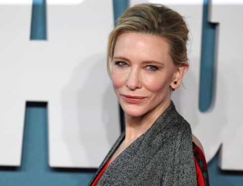 Η Κέιτ Μπλάνσετ