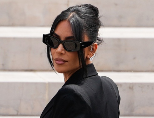 Η Κιμ Καρντάσιαν φοβήθηκε ότι θα τη βίαζαν και θα τη σκότωναν κατά τη διάρκεια της ληστείας στο Παρίσι