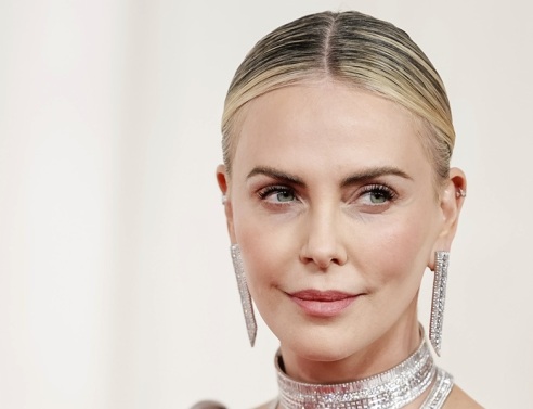 Σαρλίζ Θερόν: Η εξομολόγηση που έγινε viral - Έκανα one night stand με 26χρονο και ήταν καταπληκτικό