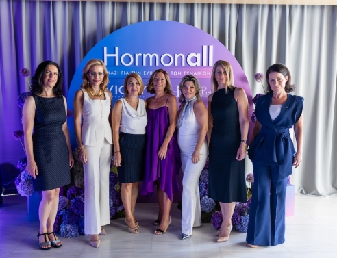 Κατερίνα Καραβίδα MD,  Συντονιστικό μέλος WHF, Κατερίνα Δεληβιώτου MD, MSc, PhDc, IFEPAG, Β’ Αντιπρόεδρος ΔΣ WHF, Κατερίνα Παπακωνσταντίνου MD, MSc, PhD, Α’ Αντιπρόεδρος ΔΣ WHF, Ελένη Λεκκού, Brand Manager, Vichy, Ιωάννα Τσιαούση MD, MSc, MBA, PhDc, FECSM, Πρόεδρος ΔΣ WHF, Νεκταρία Χαλκιά MD, Γενική Γραμματέας ΔΣ WHF, Παρασκευή Τσέτσα MD, PhD, Συντονιστικό Μέλος ΔΣ WHF