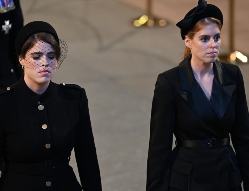 Οι πριγκίπισσες Βεατρίκη και Ευγενία 