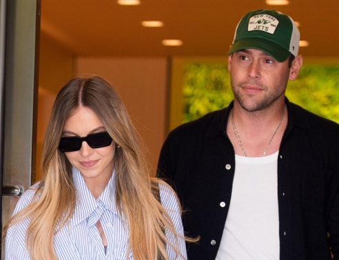 Τους «τσάκωσε» ο φακός: Σίντνεϊ Σούινεϊ και Σκούτερ Μπράουν απολαμβάνουν ρομαντικές στιγμές στο Central Park