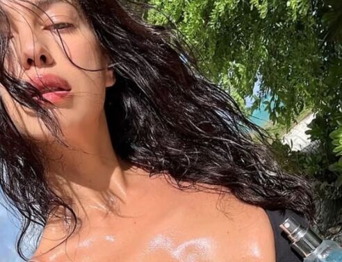 Η Ιρίνα Σάικ στα 40 της: Μπικίνι, τροπικό τοπίο και νέες δηλώσεις για τον Μπράντλεϊ Κούπερ